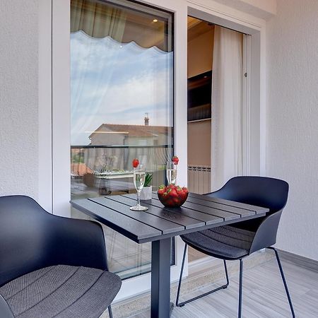 Apartments Zanetti Pula Exterior photo