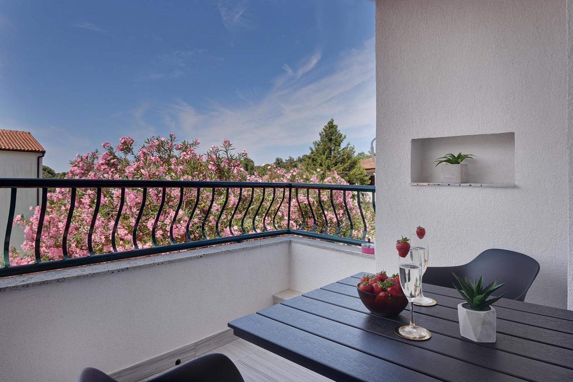 Apartments Zanetti Pula Exterior photo